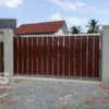ประตูรั้ว พร้อมรั้วบ้านสแตนเลสคาดด้วยไม้เฌอร่า